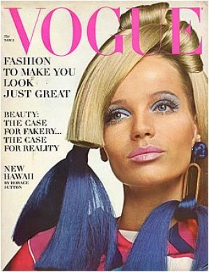 Vintage Vogue November 1966 - Veruschka.jpg